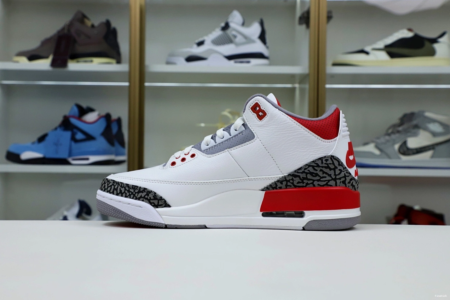 AIR 3RETRO